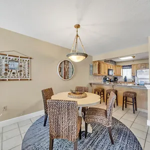  Holiday home On The Gulf 403 - Is A Beautiful Front With A Great View Of The Gulf United States